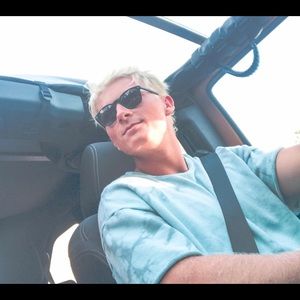 Meet your Posher, Tyler